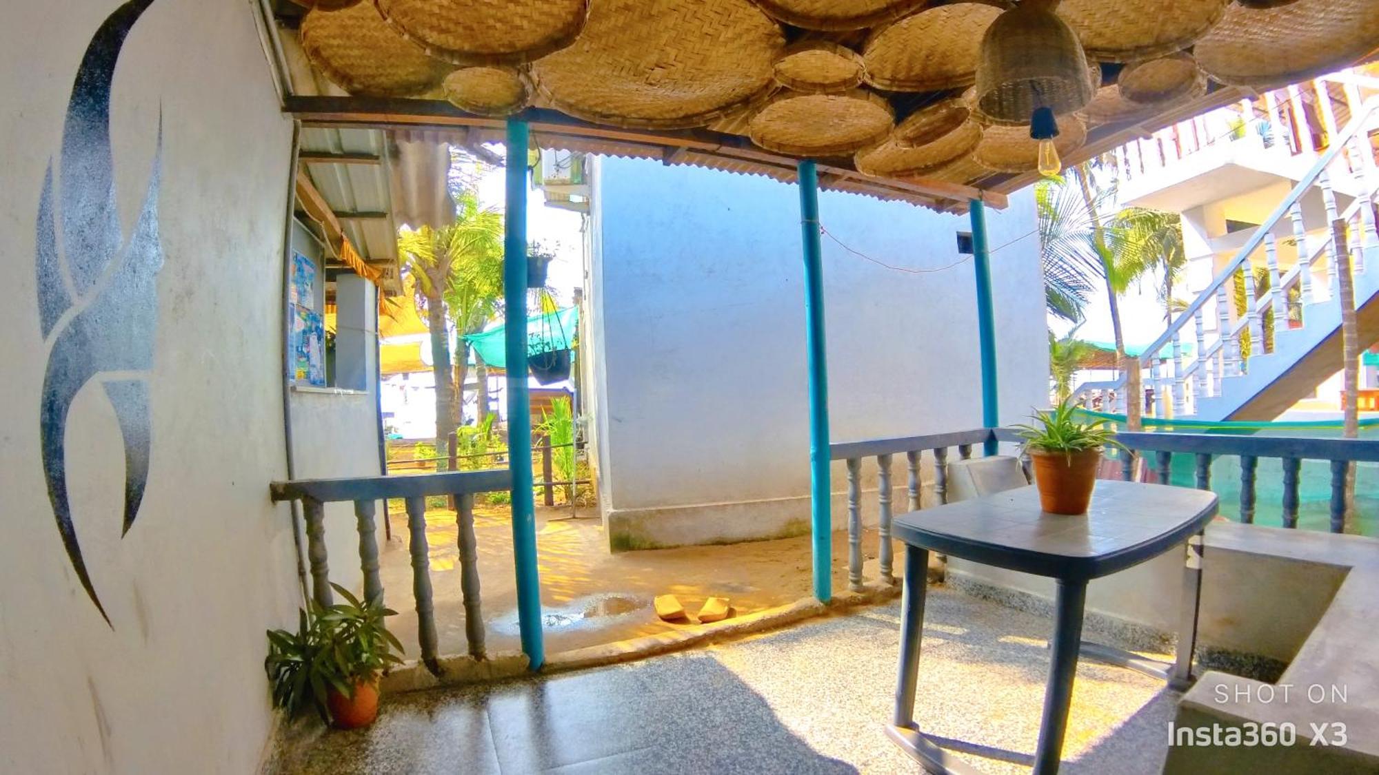 Gokarna Beach Stays By Tune Of Ocean Exterior photo